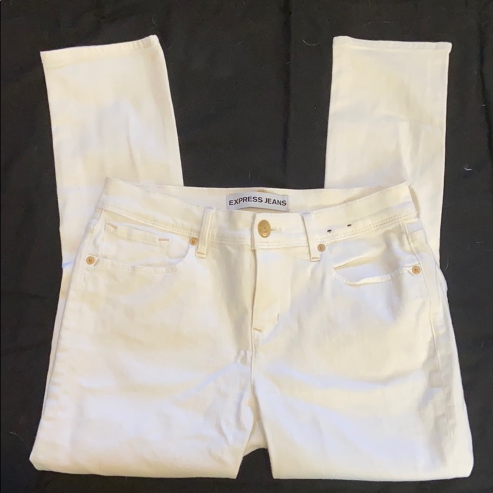 Distressed White Skinny Jeans